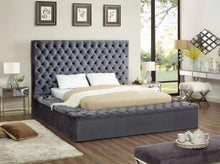 Load image into Gallery viewer, Must-have Velvet Storage Bed